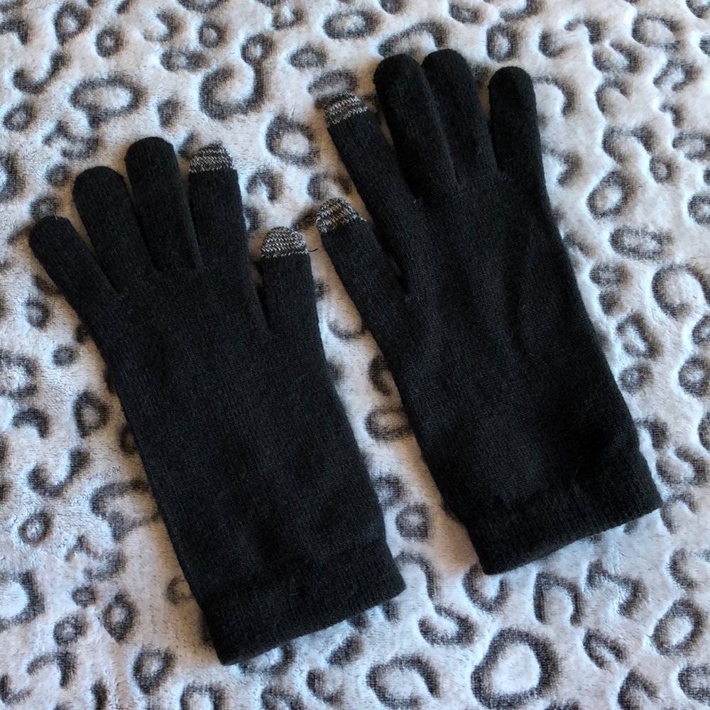 Black Gloves